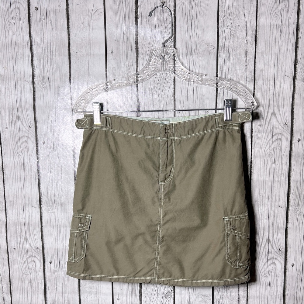 Horny toad green skirt size 2